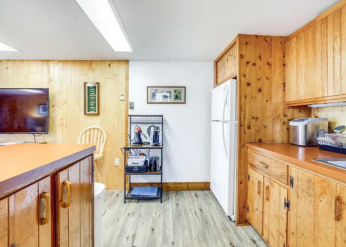 2 Mi To Main Street: Mtn-view Escape In Lander! * Lander
